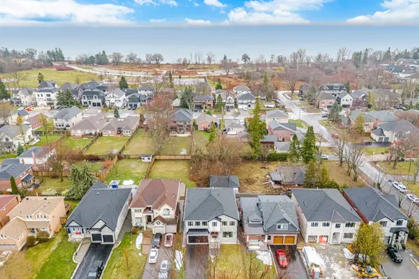 2955D Seabreeze RD, Ajax, ON L1S 1X6