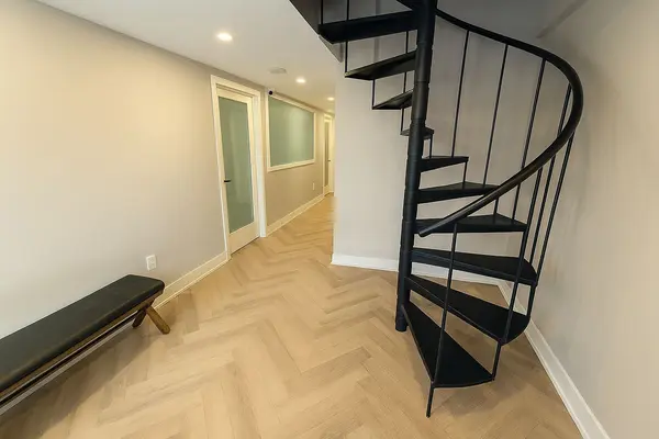 250 Regina RD #15 & 16, Vaughan, ON L4L 8N2