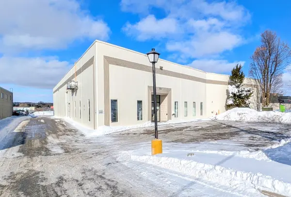 350 Industrial Pkwy S, Aurora, ON L4G 3V7