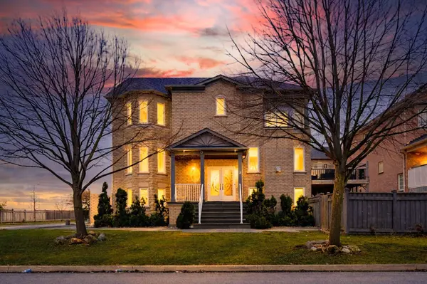 2 La Maria LN, Vaughan, ON L6A 3X2