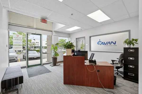 2405 St. Laurent BLVD #Unit P, Hunt Club - South Keys And Area, ON K1G 5B4