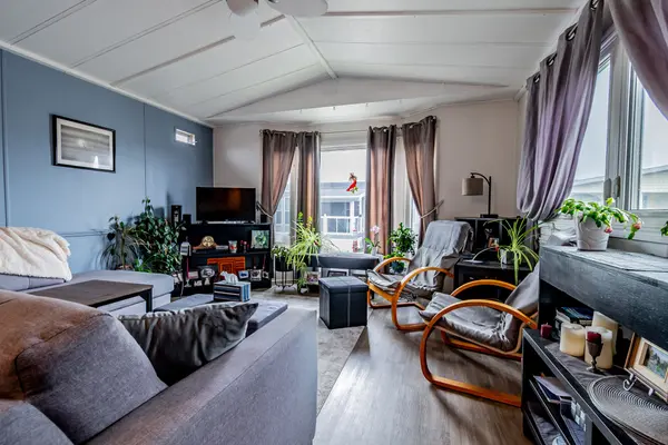 3033 Townline RD #115, Fort Erie, ON L0S 1S1