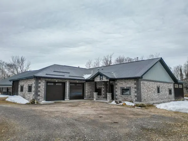 79 Hillcrest RD, East Ferris, ON P0H 1B0