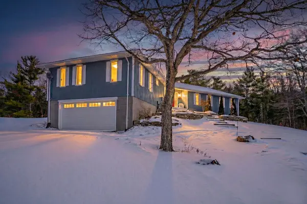 1564 Honey Harbour RD, Georgian Bay, ON L0K 1S0