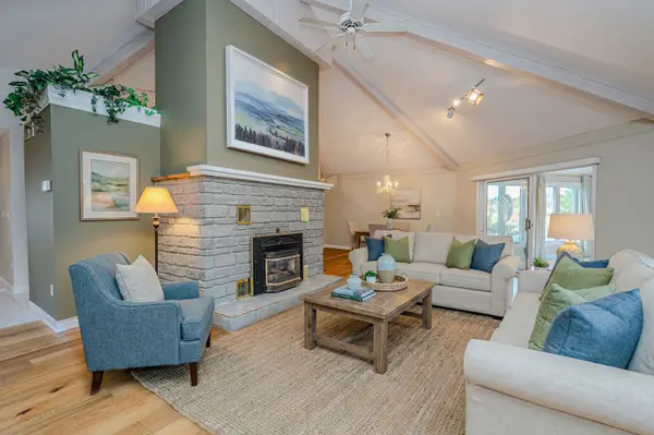 1564 Honey Harbour RD, Georgian Bay, ON L0K 1S0