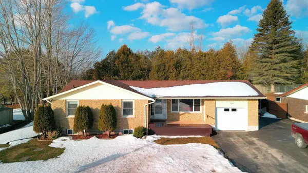 622 Brick RD, Selwyn, ON K0L 1T0