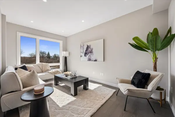 23 Sora LN, Guelph, ON N1E 0T4