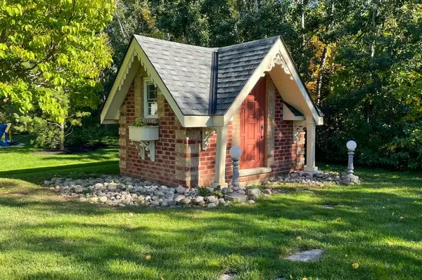 202 Snowbridge WAY, Blue Mountains, ON L9Y 0V1