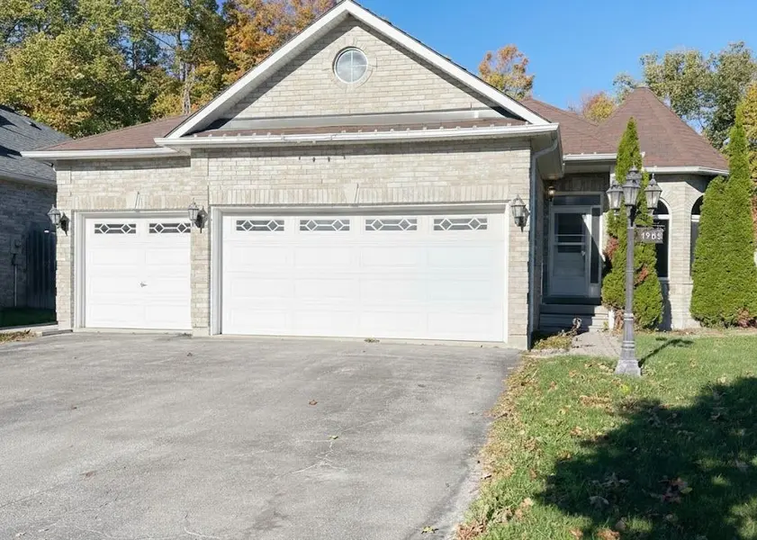 1905 Webster BLVD, Innisfil, ON L9S 2A6