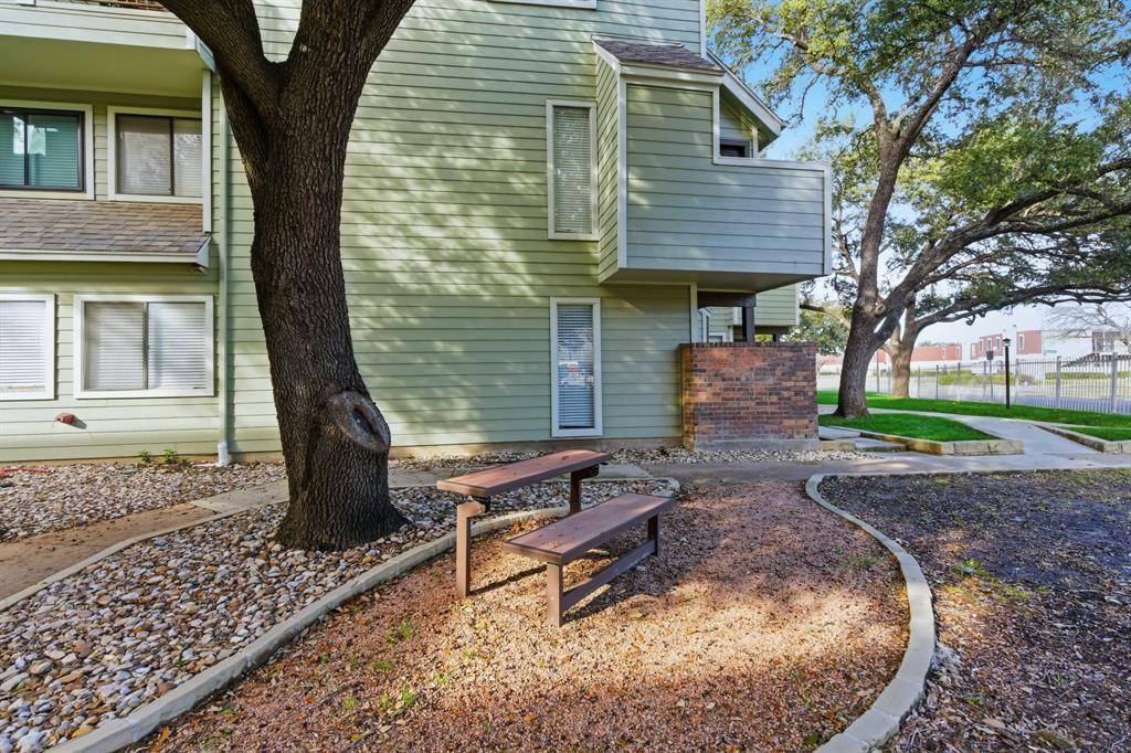 3101 Sondra Drive #201, Fort Worth, TX 76107