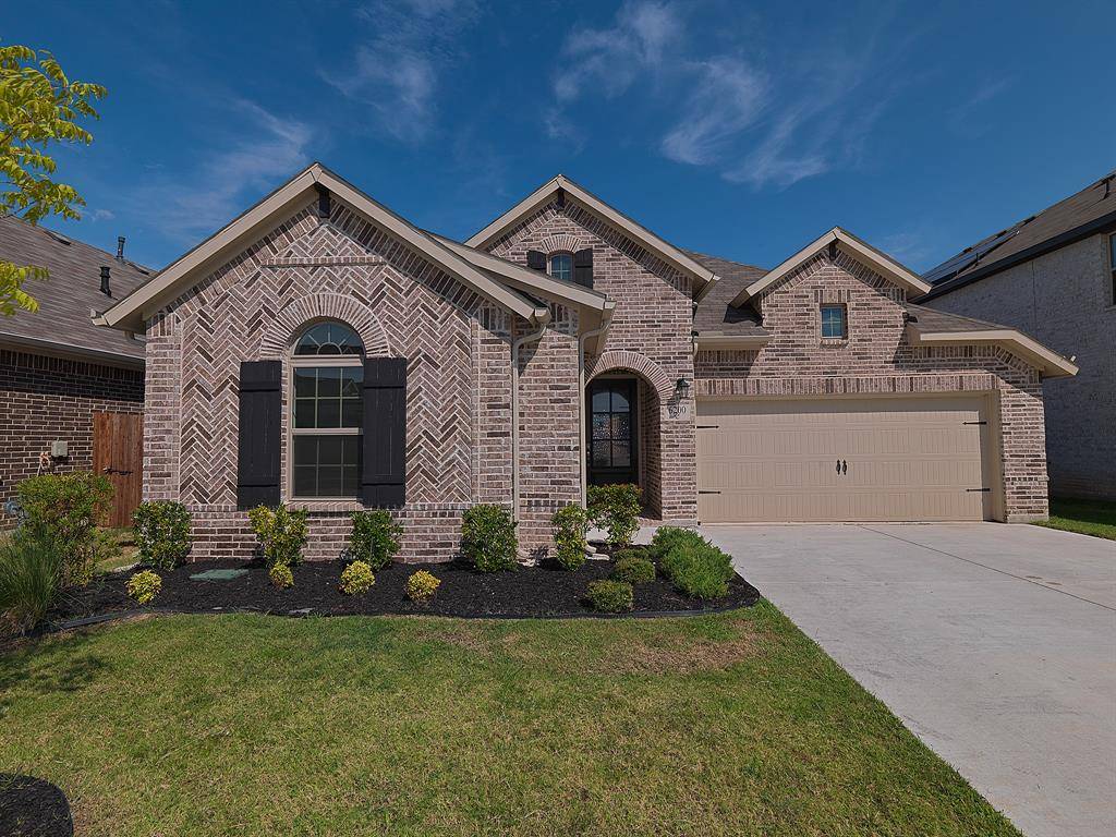 6200 Cobbetts Pond Lane, Fort Worth, TX 76179