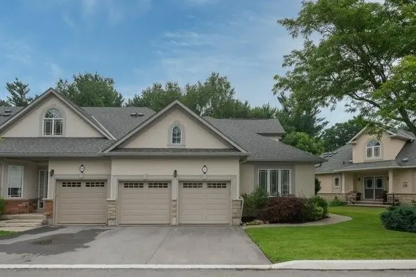 40 Wesleyan CT #45, Hamilton, ON L9G 5C7