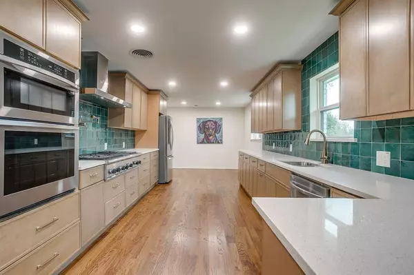 Fort Worth, TX 76109,4517 Hildring Drive E