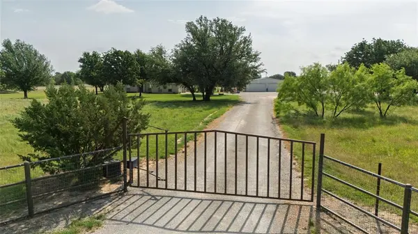 2387 County Road 2021, Glen Rose, TX 76043