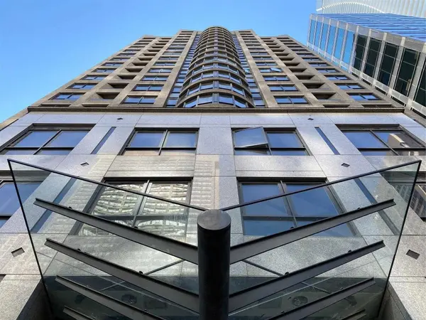 55 Bloor ST E #Lph8, Toronto C08, ON M4W 3W6