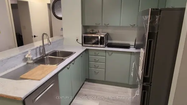 38 Lee Centre DR #2207, Toronto E09, ON M1H 3J7