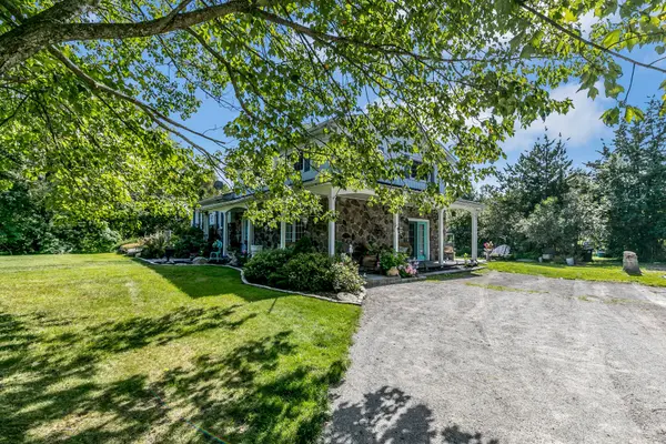 2230 Spring ST, Innisfil, ON L9S 2B6