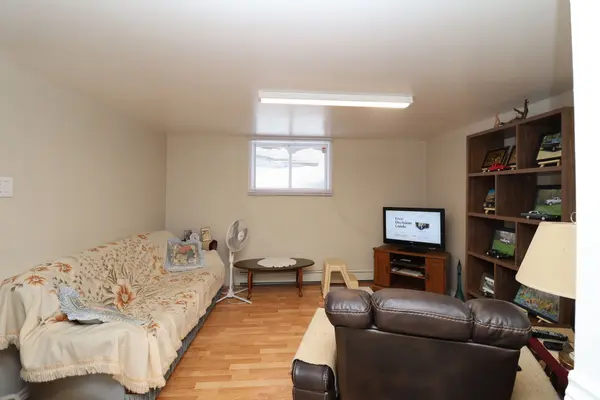 89 Queen ST, Kirkland Lake, ON P2N 2R7