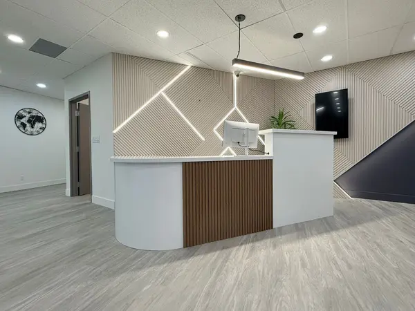 3390 South Service RD #302-32, Burlington, ON L7N 3J5