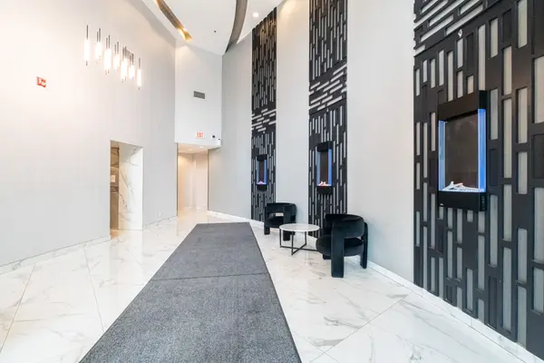 80 Absolute AVE #709, Mississauga, ON L4G 7Z3