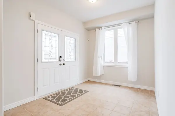 114 Armour CRES, Hamilton, ON L9K 1R9