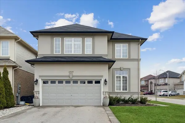 137 Irwin AVE, Hamilton, ON L9K 0G2