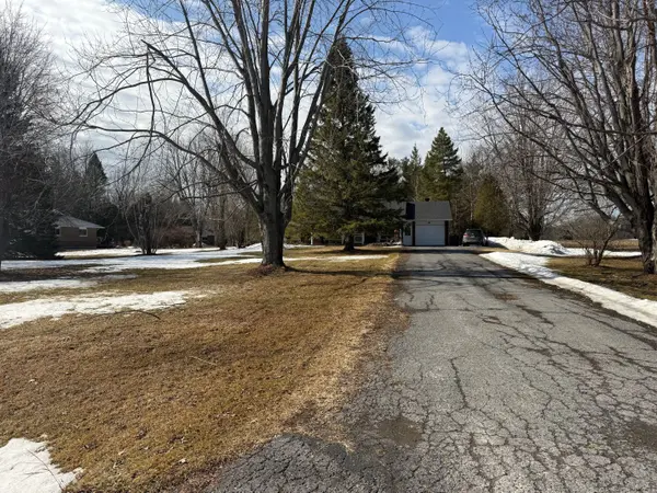 5826 Kraft RD, South Glengarry, ON K0C 2J0