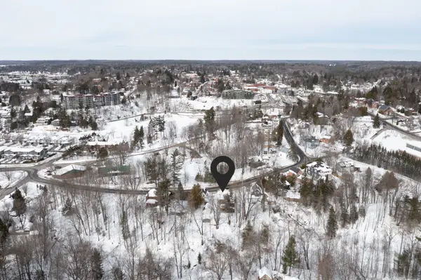 144 Shier ST, Bracebridge, ON P1L 1H1