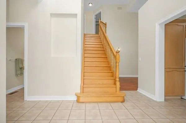 40 Wesleyan CT #45, Hamilton, ON L9G 5C7