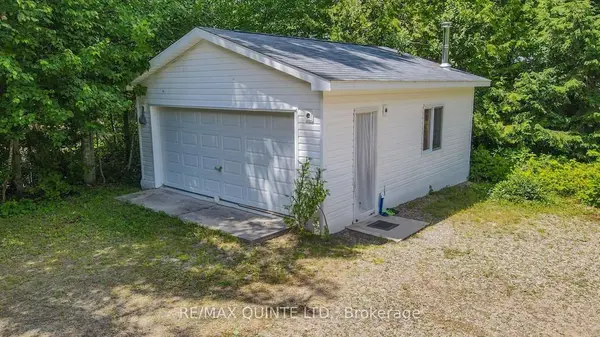 76 Carson HTS, Madawaska Valley, ON K0J 1B0