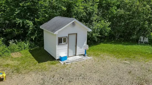 76 Carson HTS, Madawaska Valley, ON K0J 1B0