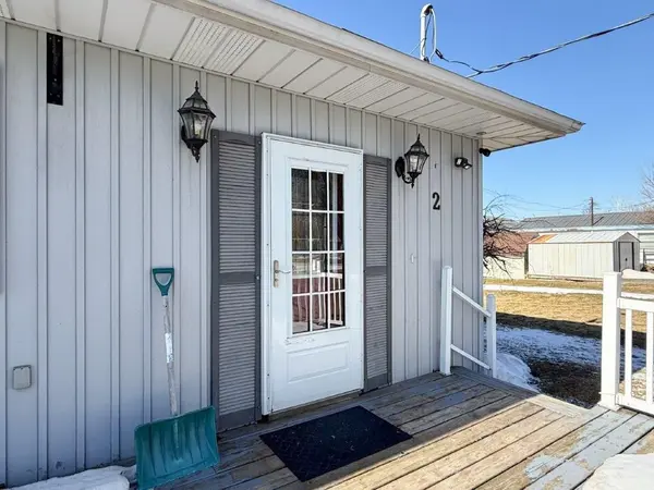 2 Sunset DR, Haldimand, ON N0A 1L0