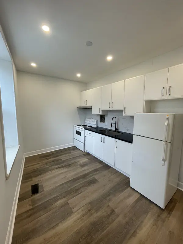 21 Gordon ST #Unit 5, Guelph, ON N1H 4G8