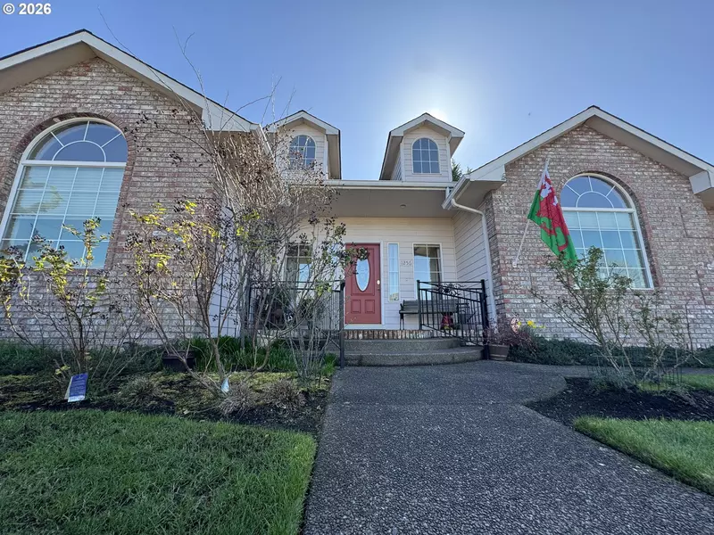 1256 Frogs Leap LN, Eugene, OR 97404