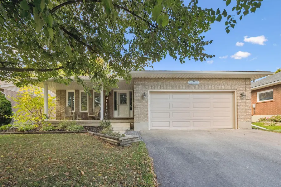 284 Colborne ST, Centre Wellington, ON N0B 1S0