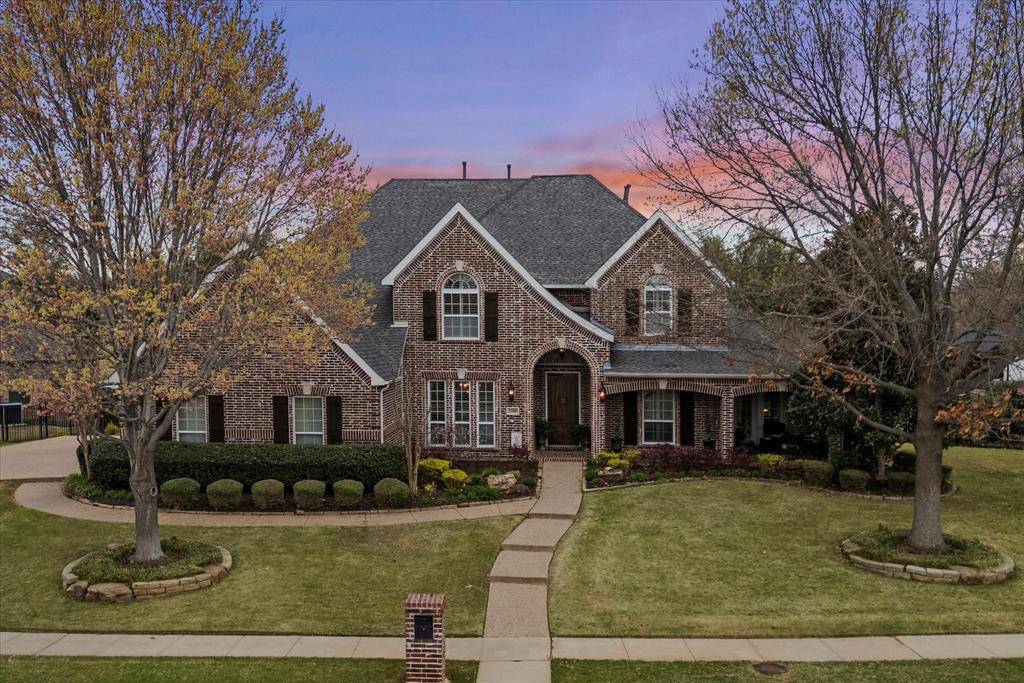 2200 Roadrunner Drive, Flower Mound, TX 75022