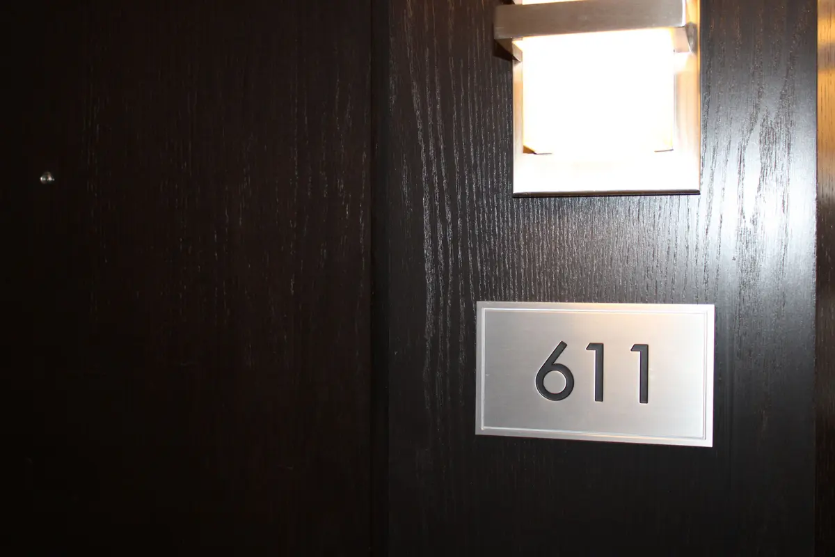 8 York ST #611, Toronto C01, ON M5J 2Y2