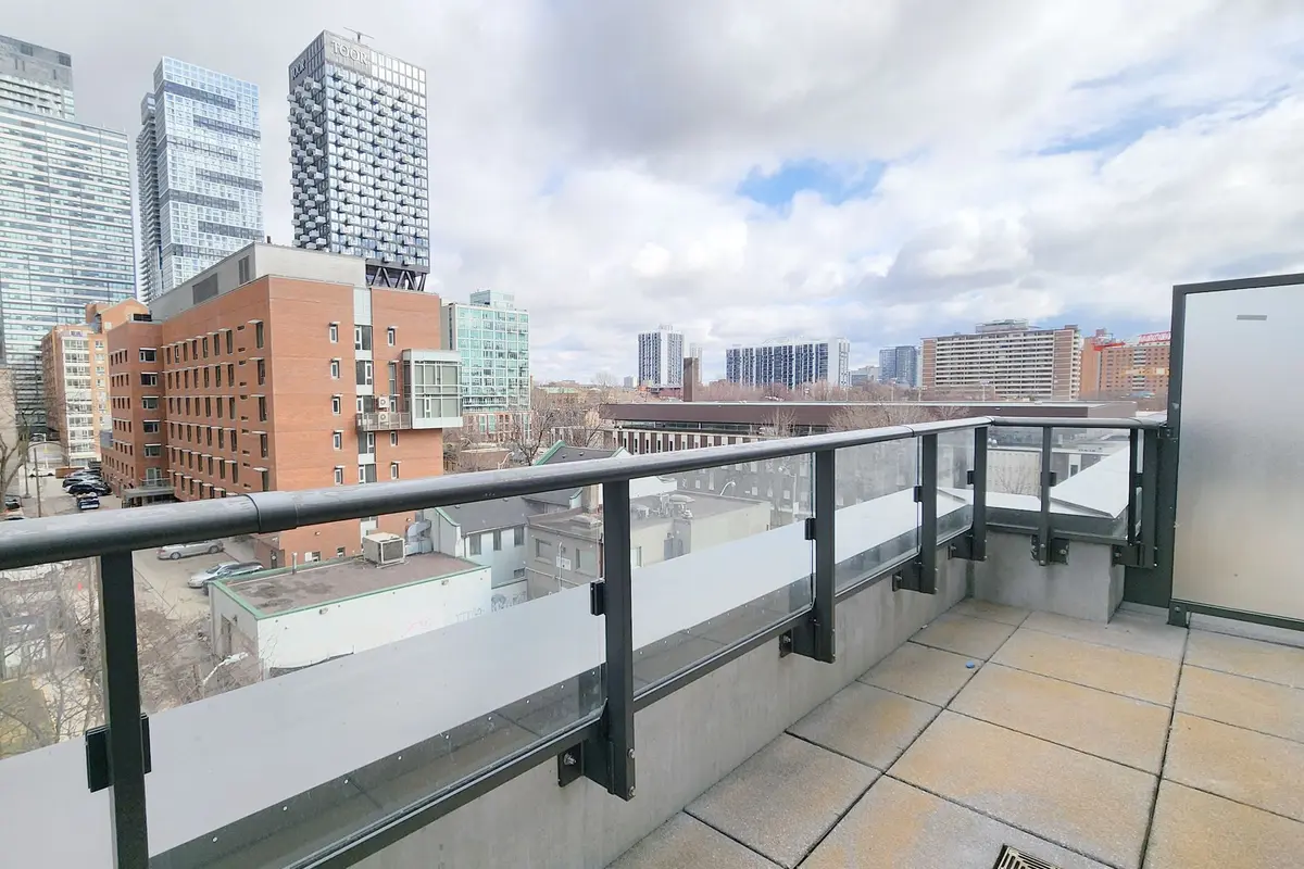 100 Queen ST E #602, Toronto C08, ON M5C 0B5