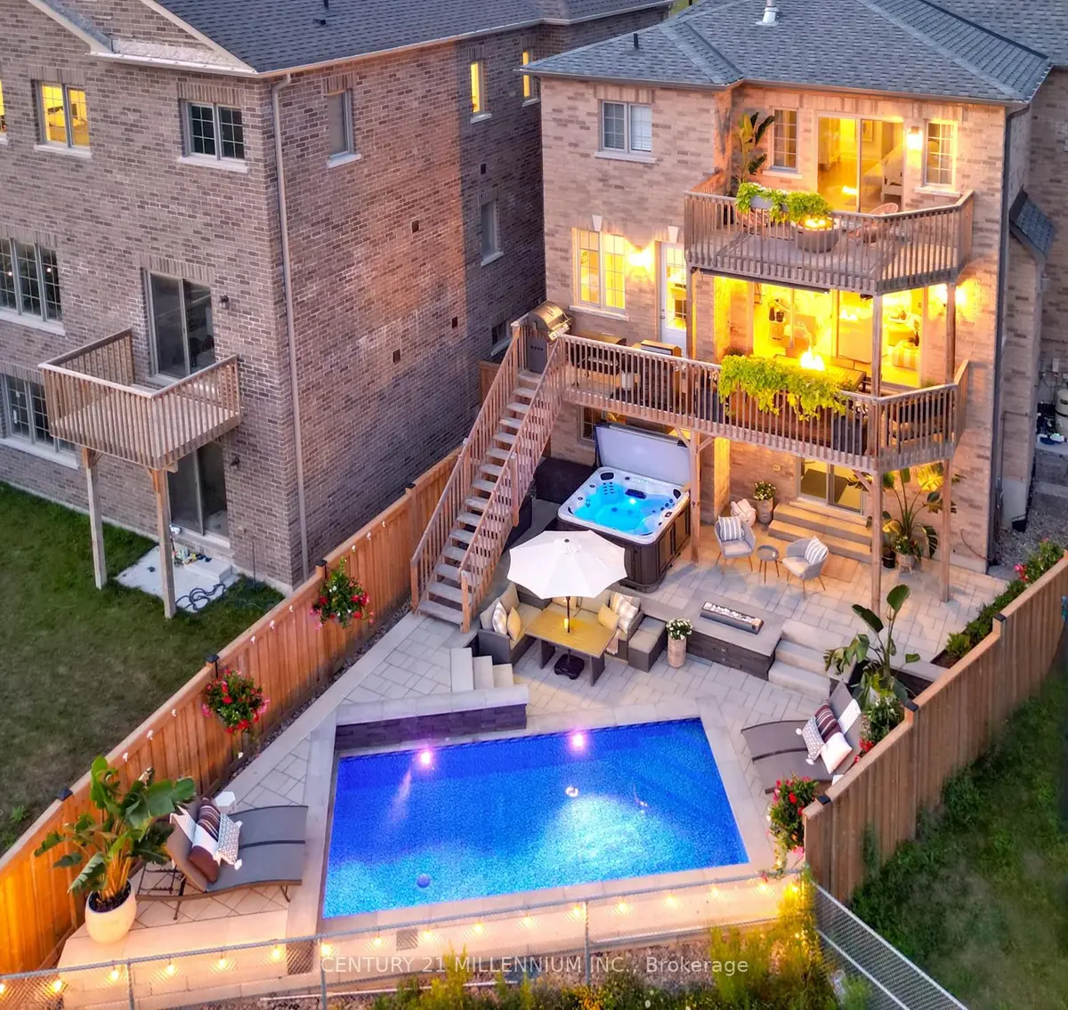 1956 Don White CT, Oshawa, ON L1K 1A1