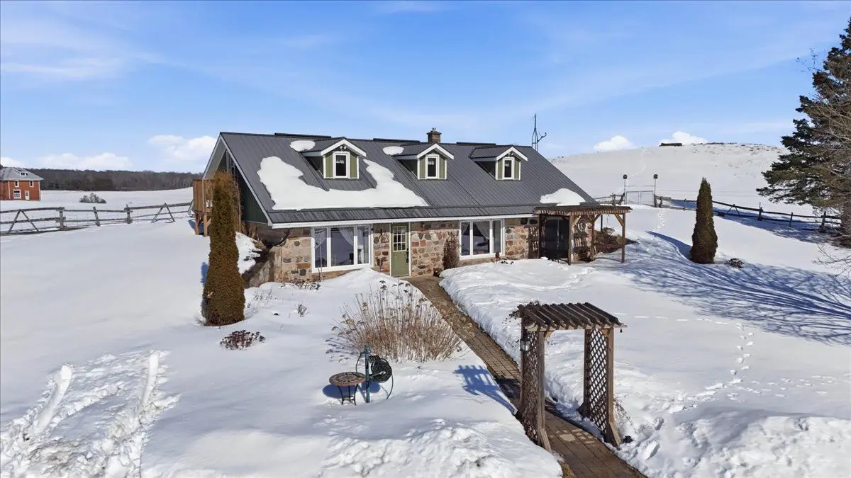 465 Countryman RD, Tweed, ON K0K 3J0