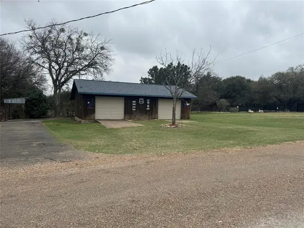 418 County Road 1627, Clifton, TX 76634