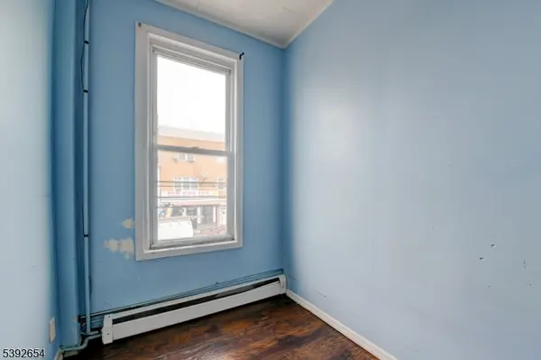 442 Elizabeth Ave, Elizabeth City, NJ 07206