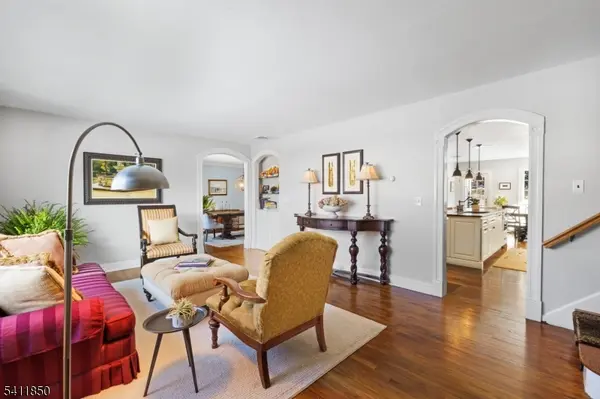 8 Kice Rd, Florham Park Boro, NJ 07932