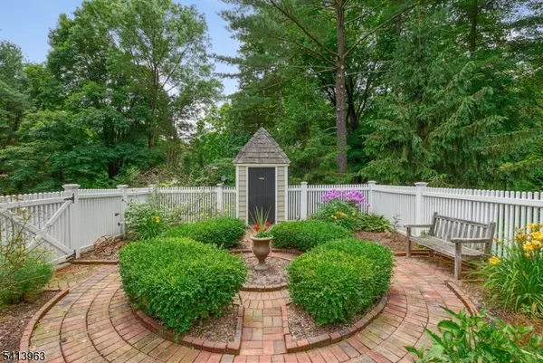 42 Washington Valley Rd, Mendham Twp., NJ 07960