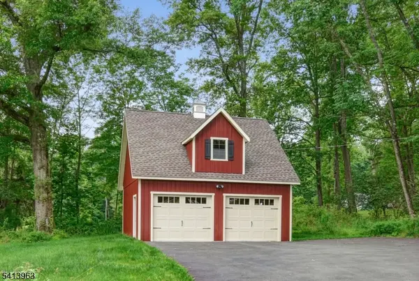 42 Washington Valley Rd, Mendham Twp., NJ 07960