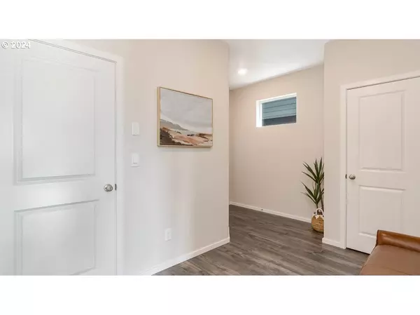 Salem, OR 97301,4983 Marr AVE NE