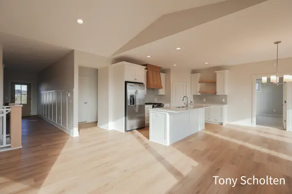 5172 Blendon Meadow CIR #45, Blendon Twp, MI 49426