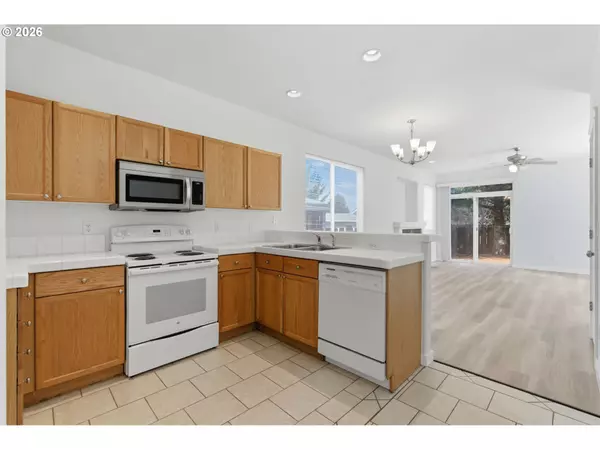 Portland, OR 97218,4236 NE 76TH AVE