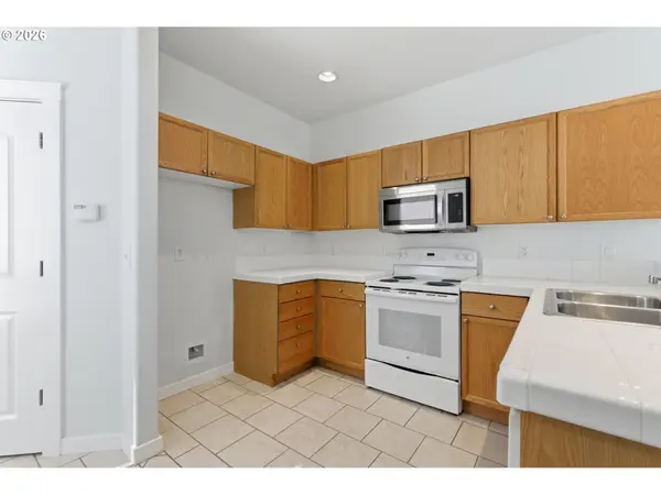 Portland, OR 97218,4236 NE 76TH AVE