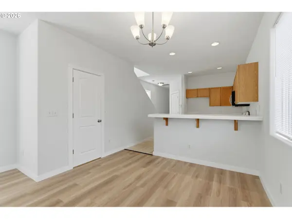 4236 NE 76TH AVE, Portland, OR 97218